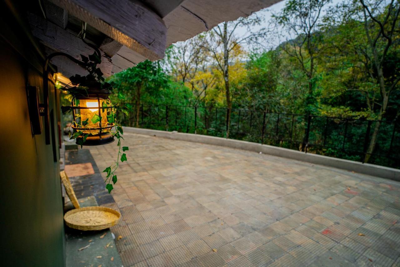 The Olive Hut Villa Bir  Bagian luar foto