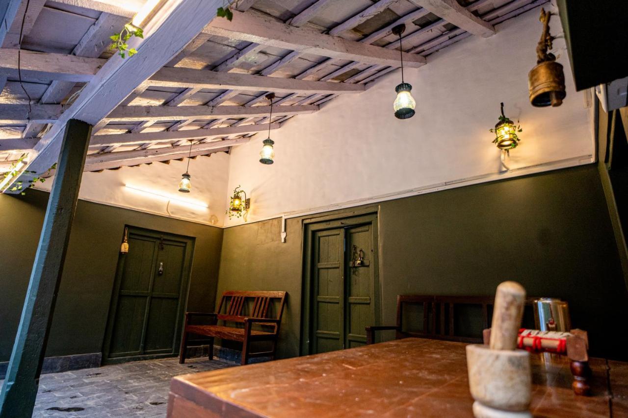 The Olive Hut Villa Bir  Bagian luar foto