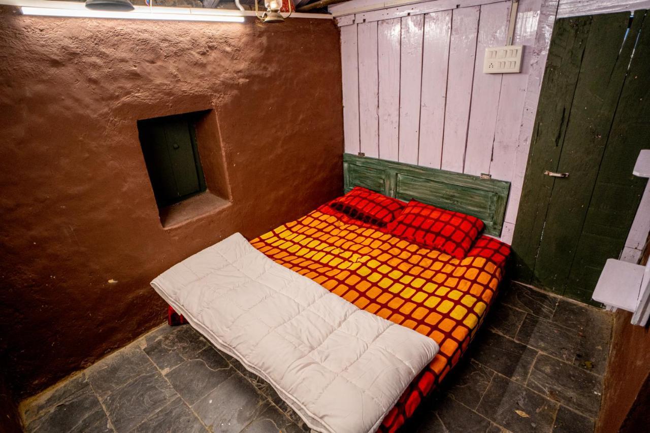 The Olive Hut Villa Bir  Bagian luar foto